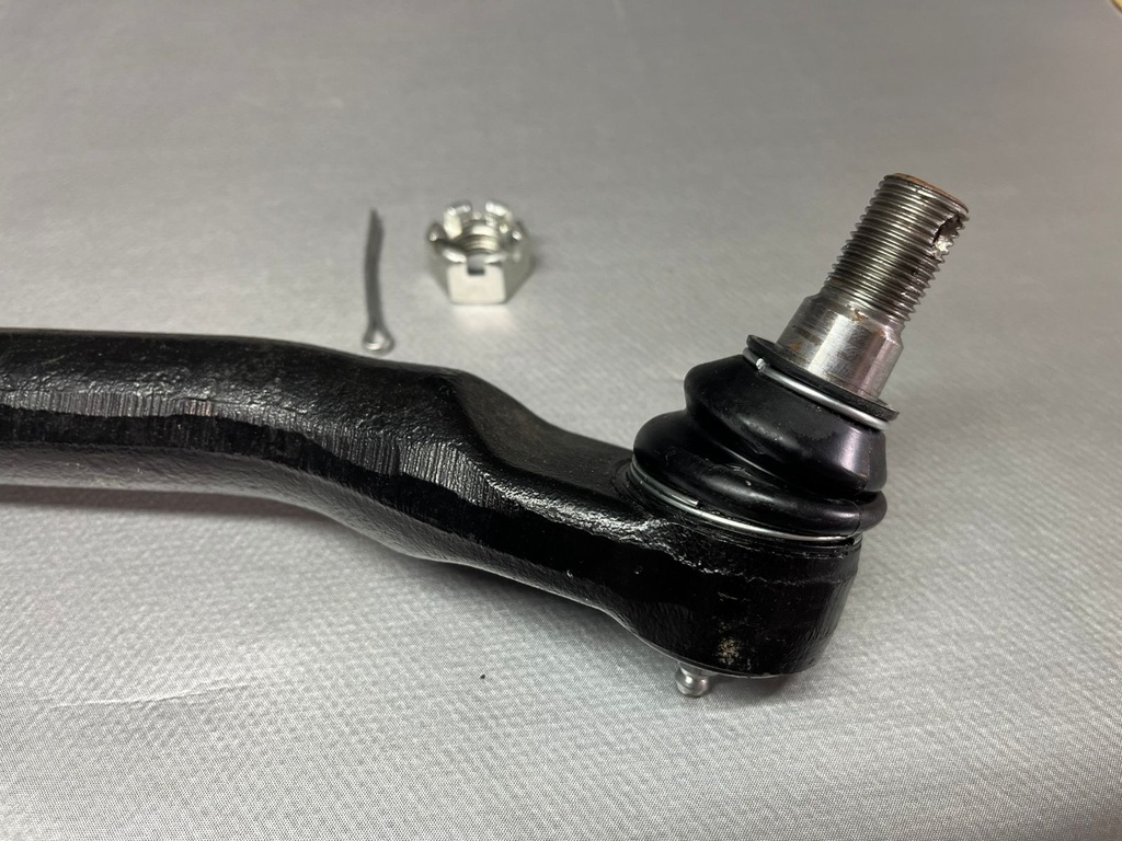 Extremo de Barra de Acople de Direccion Ford Excursion 2000-2005 / F250 / F350 1999-2004 / F450 / F550 1999-2002.