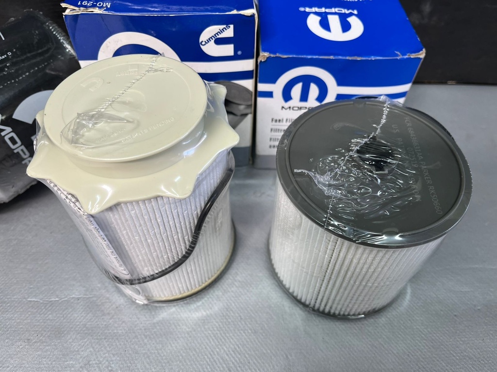 Filtros de Combustible Originales Mopar para Dodge Ram 2500 / 3500 6.7L Cummins Diesel 2019-2021.