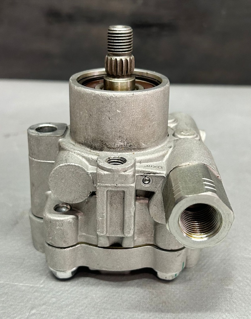 Bomba de dirección hidráulica para Nissan Frontier 1999 al 2004 / Xterra 2000 al 2004