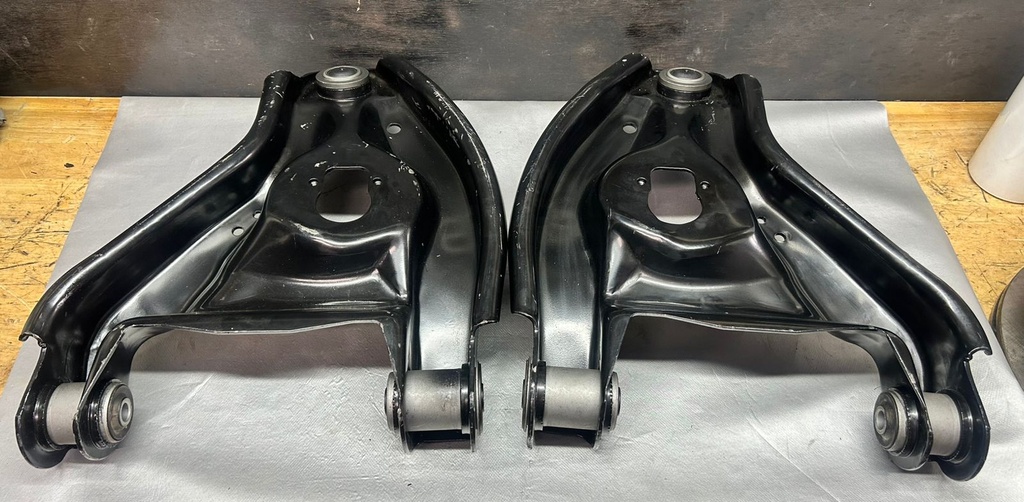 Tijeretas delanteras Inferiores para Chevrolet Silverado  C1500 / C2500 / Tahoe 1988-1999