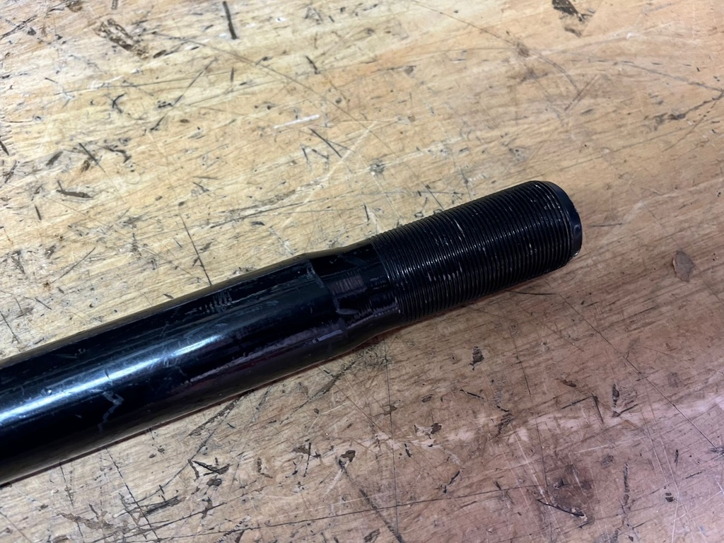 Terminal de Dirección Delantero Derecho Exterior Ford F250 / F350 1999-2004 / Excursion 2000-2005.