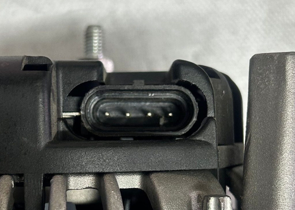Alternador para Chevrolet / GMC 1996 al 2000 ( 4.3L / 5.0L / 5.7L / 6.5L Diésel / 7.4L )