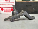 Rótula delantera inferior derecha Toyota 4Runner 1996-2002 / Tundra 2000-2002 / Sequoia 2001-2002.