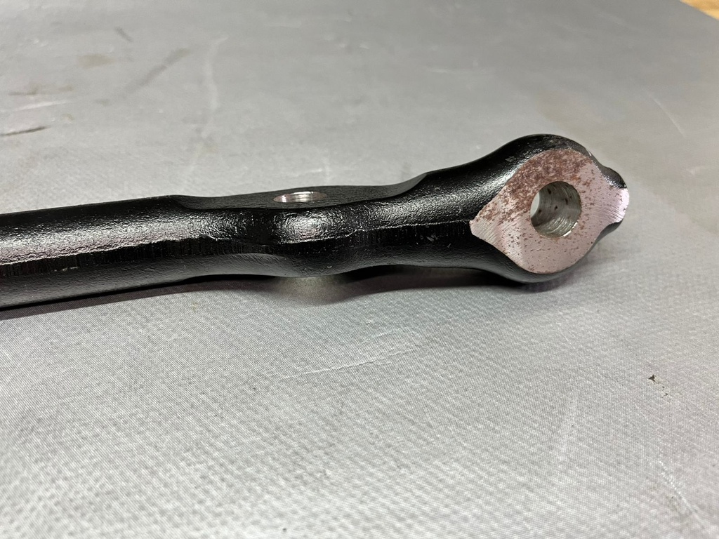 Enlace central de dirección Chevrolet C1500 1988-1999 / C2500 / C3500 1988-2000 / Tahoe 1995-1999 / GMC Yukon 1995-1999.