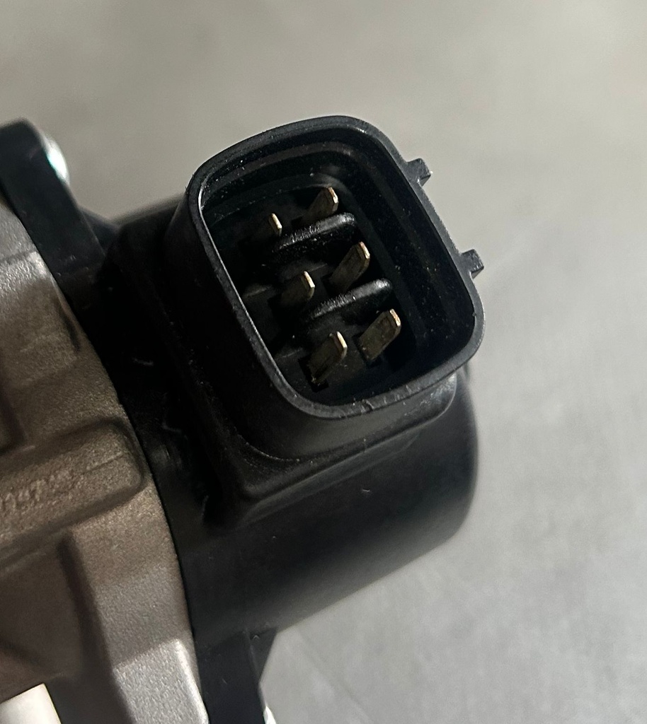 Válvula EGR para Toyota Prius 2010 al 2016 /Prius V 2012 al 2018