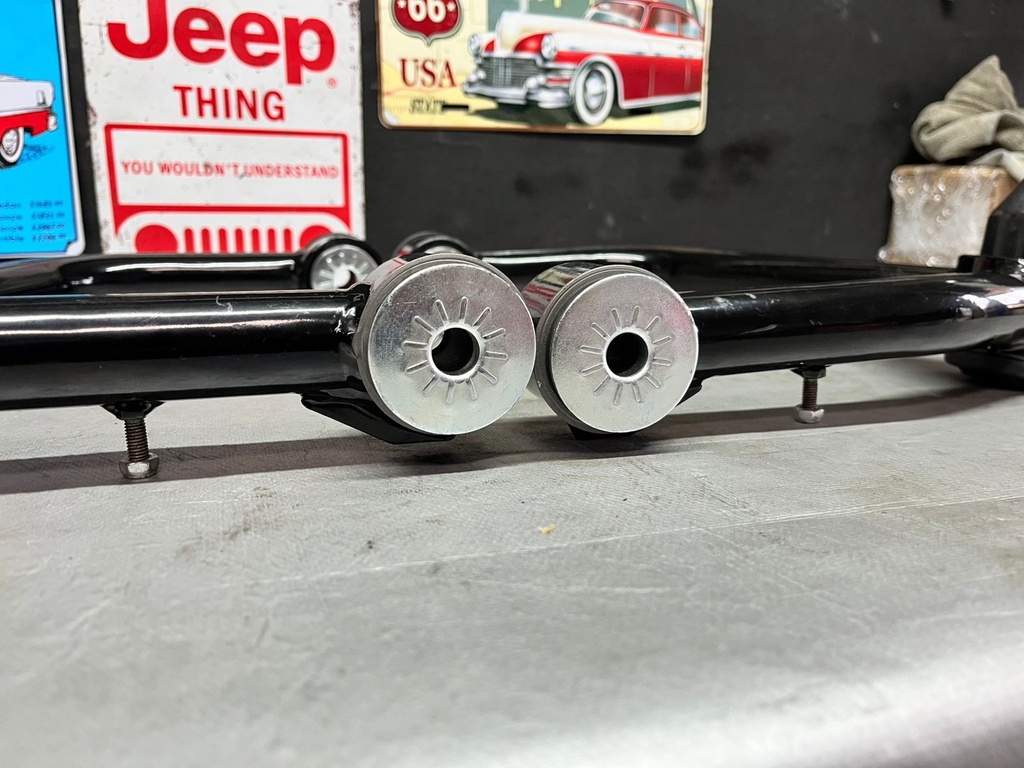 Tijeretas Superiores para levante de 2-4 pulgadas Chevrolet Silverado 1500 / GMC Sierra 1500 2019-2024.