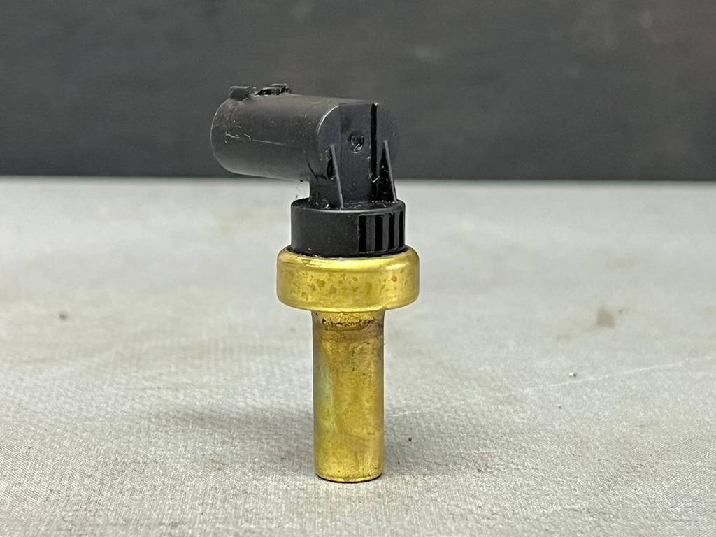 Sensor de Temperatura de Coolant para motores GM 1.8L 7 4.8L / 6.0L / 6.6L / 1.4L / 1.5L / 1.6L / 2.0L / 2.5L / 1.2L / 3.6L / 2.8L 2008-2023.