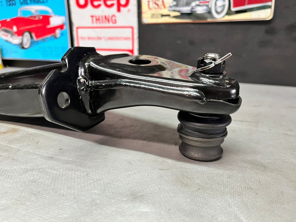 Tijereta Inferior Izquierda Subaru Forester 2014-2018.