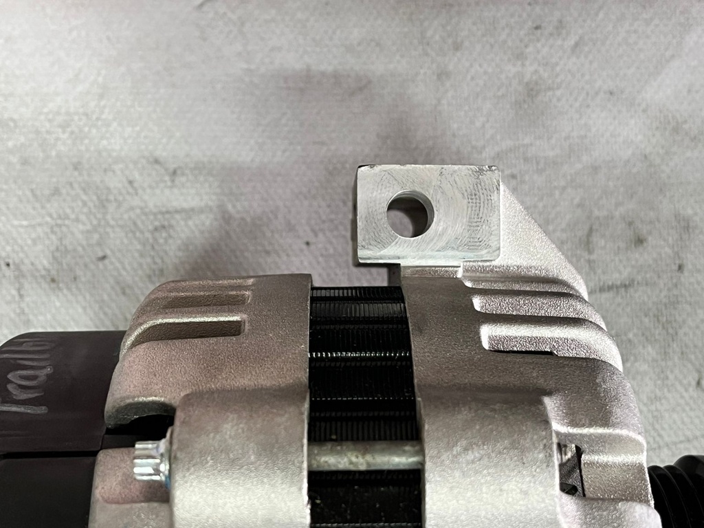 Alternador de 150AMP para Chevrolet Trailblazer 4.2L V6 2002-2005 / GMC Envoy 4.2L V6 2002-2005 / Oldsmobile Bravada 4.2L V6 2002-2004.