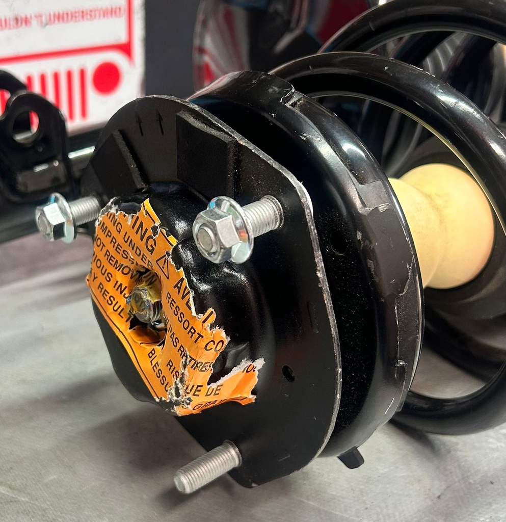 Compensadores delanteros para Toyota Sienna 2004 al 2006 (FWD )