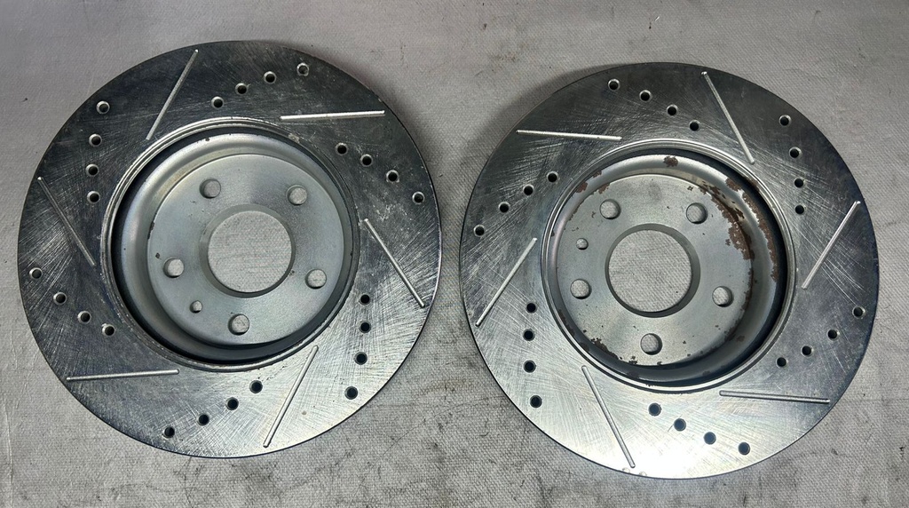Discos delanteros Perforados / Ventilados para Chevrolet Cruze 2011 al 2019 / Sonic 2012 al 2020