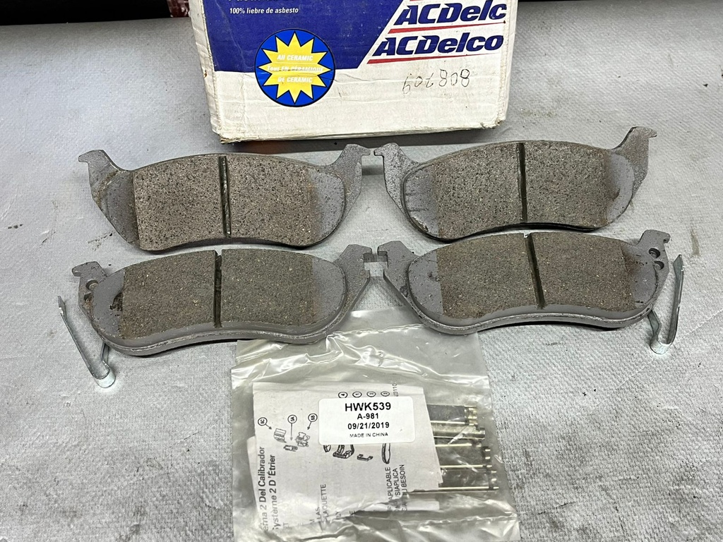 Pastillas Traseras Cerámicas Jeep Liberty 2003-2007 / Wrangler TJ 2004-2006 / Ford Explorer 2006-2010.