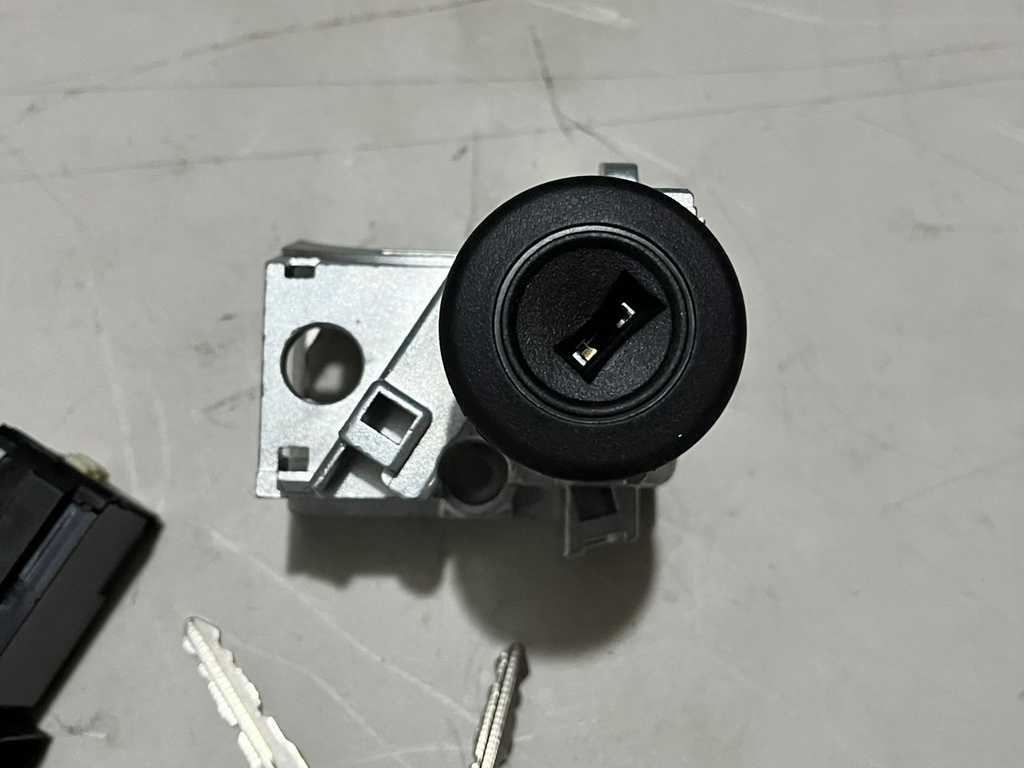 Llavín de arranque para Chevrolet Silverado 2000-2006 / S10 Pickup 2000-2004 / Tahoe 2000-2006 / GMC Jimmy 2000-2001 / Sierra 2000-2006.