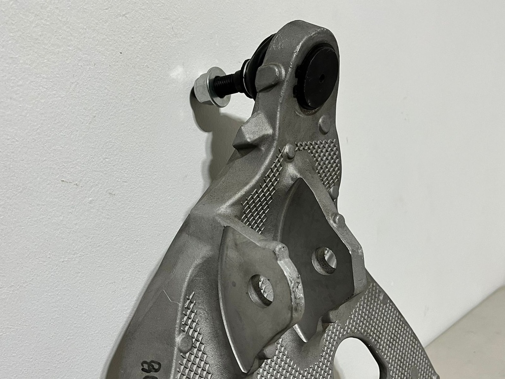 Tijereta Inferior Derecha para Ford F150 2004-2008 / Lincoln Mark LT 2006-2008.