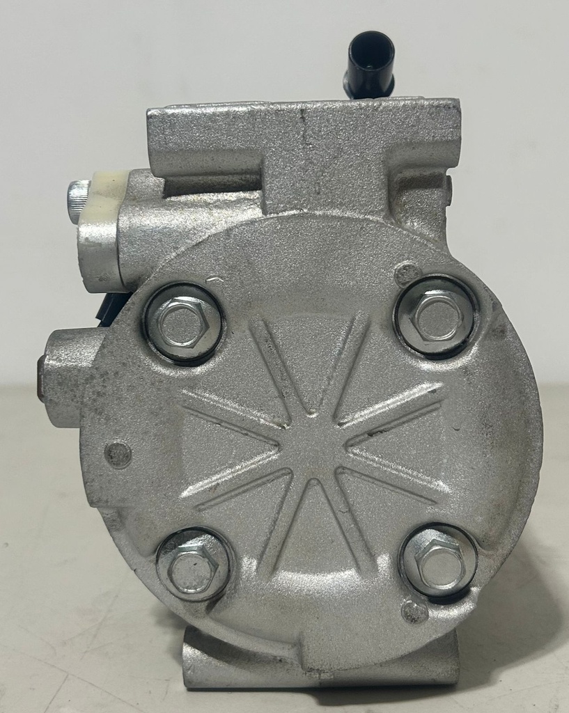 Compresor de A/C para Mitsubishi Eclipse 2000 al 2005 / Galant 2000 al 2003 / Lancer 2003 al 2007 / Mirage 2000 al 2002