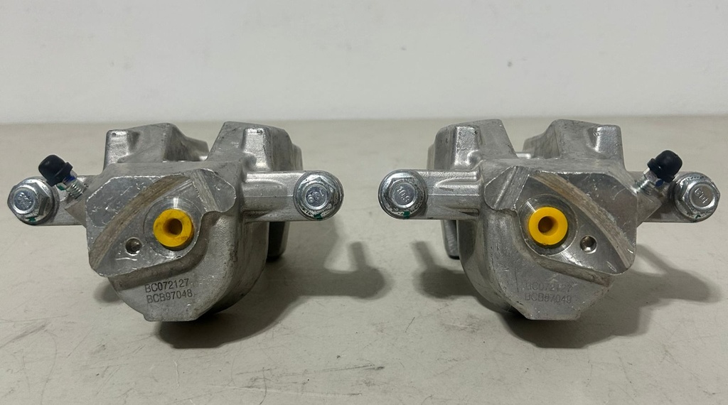 Calipers traseros para Toyota Camry 2012 al 2017 / Avalon 2016 al 2018 / Lexus ES350 2013 al 2018 / ES300H 2016 al 2018