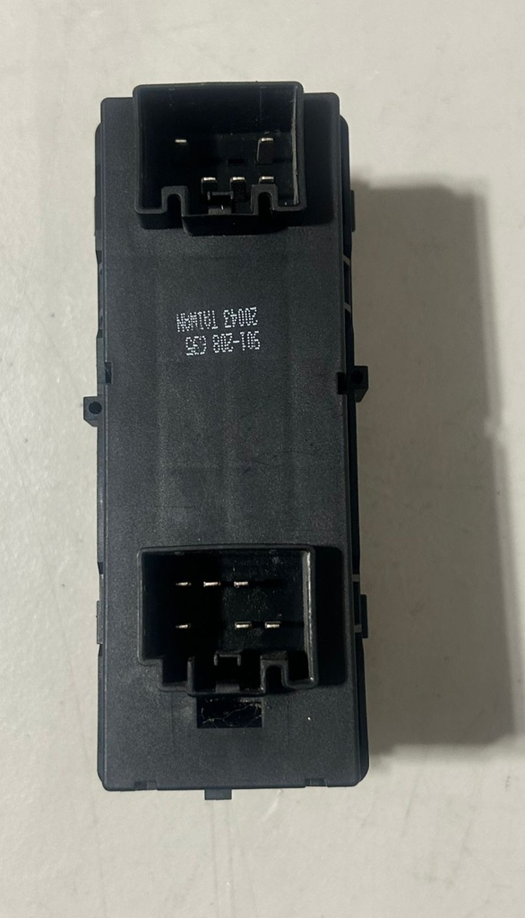 Botonera principal para Ford Edge / Expedition 2007 / Explorer 2006 al 2008 / F250 / F350 Super Duty 2008 al 2010 / F450 Super Duty 2009 al 2010 / Fusión 2008 al 2009