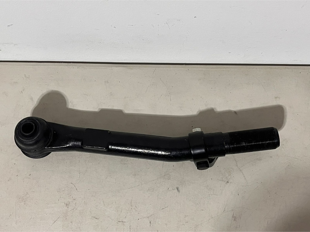Rótula de dirección exterior derecha Ford F250 Super Duty 2005-2022 / F350 Super Duty 2005-2022 / F450 Super Duty 2005-2010.
