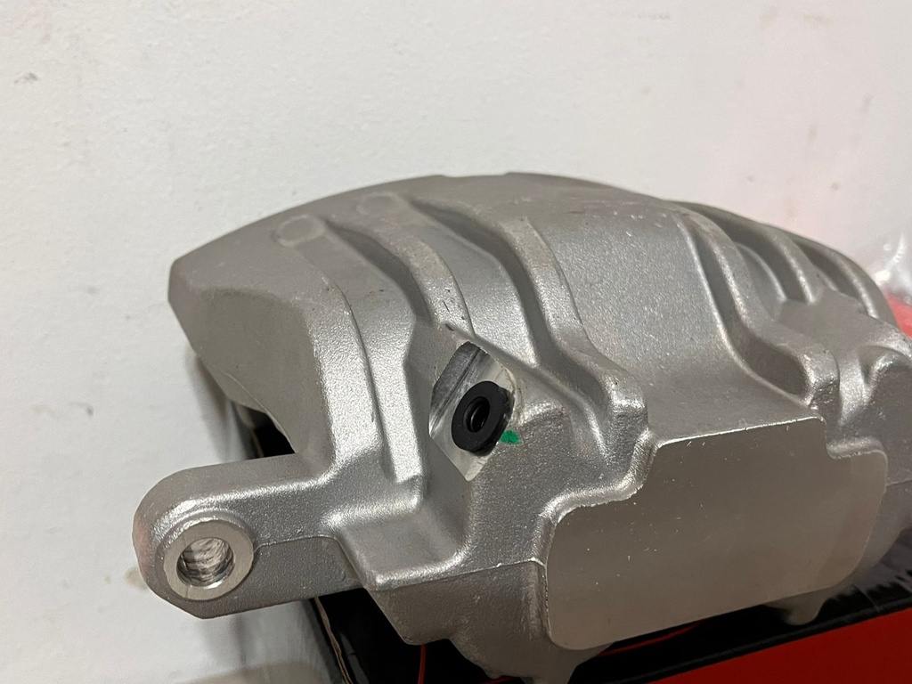 Caliper Delanteros para Dodge Challenger 2012-2023 / Charger 2012-2023 / Chrysler 300 2012-2023 / Chrysler 200 2012-2014.