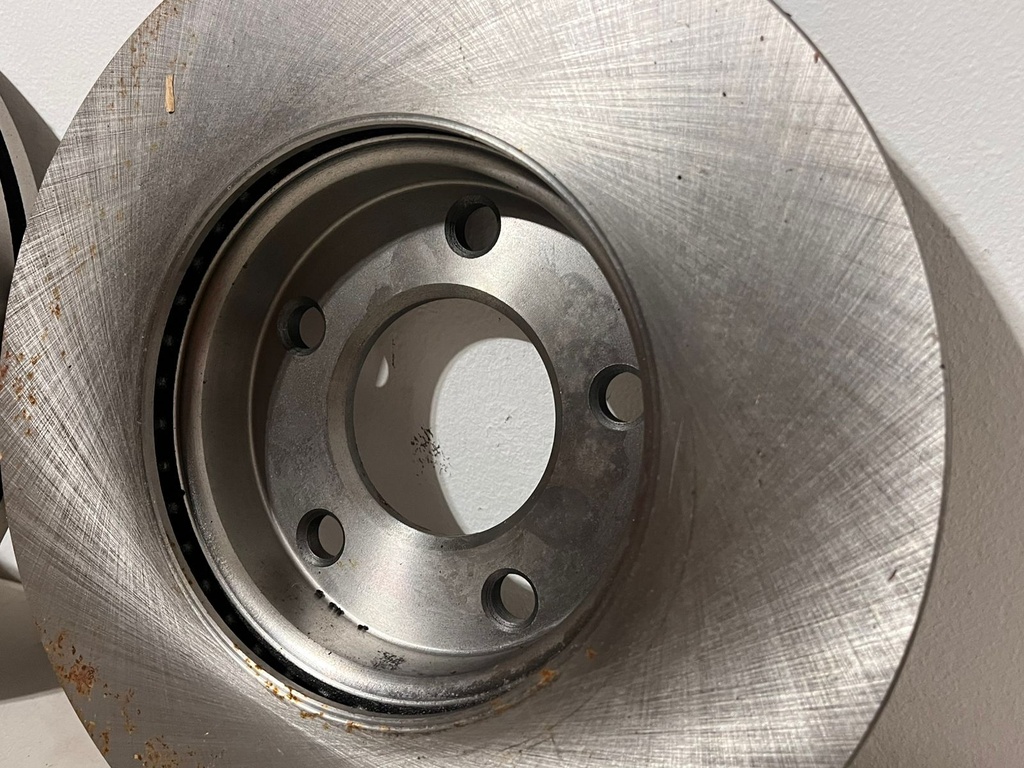 Discos Delanteros Ventilados para Mazda 3 2.0L 2004-2013.