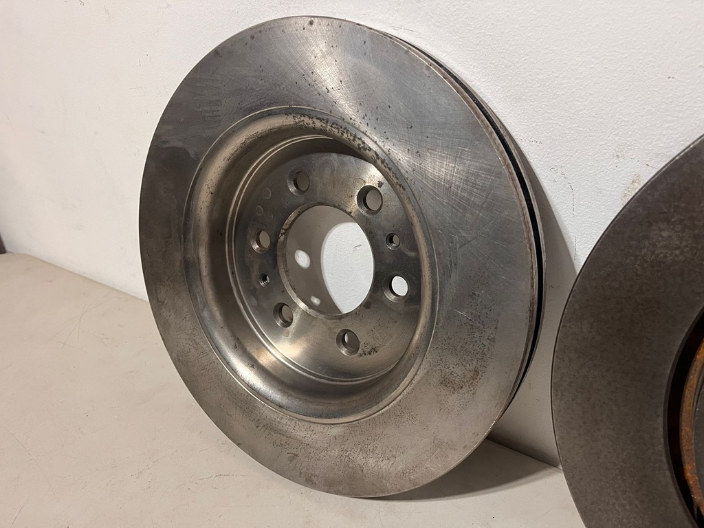 Discos Delanteros Ventilados para Ford F150 2010-2021.
