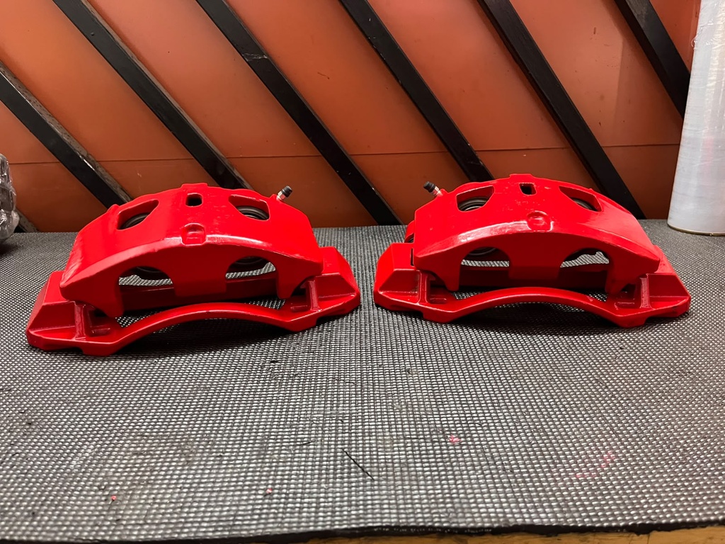 Caliper Delanteros Chevrolet Silverado 2500 / 3500 2011-2019 / Suburban 2016-2019 / GMC Sierra 2500 / 3500 2011-2019.