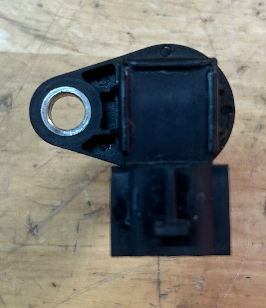 Sensor de velocidad de transmisión para Nissan Altima 2002 al 2006 / Maxima 2000 al 2004 / Quest 2004 al 2006 / Sentra 2002 al 2006 / Versa 2009 al 2012