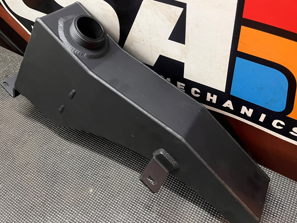 Depósito de aluminio para coolant Ford F250 / F350 / F450 7.3L 1999-2003 / Excursion 2000-2005.