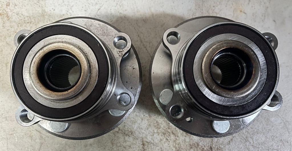 PAR DE BOCINAS DELANTERAS FORD EXPLORER 2011-2014