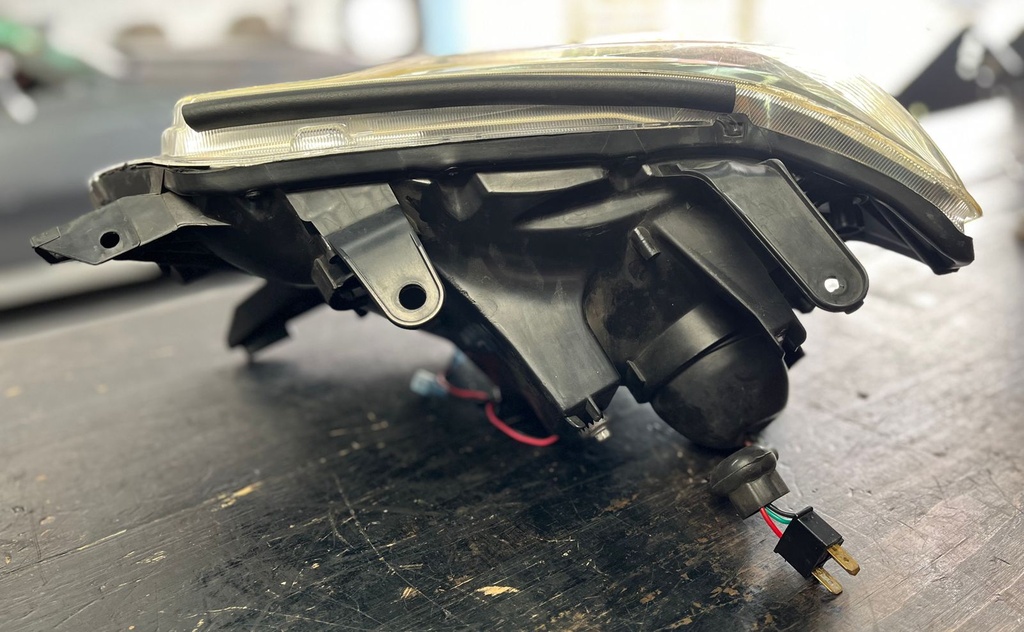 LUCES DELANT CROMADAS LED/TIPO LUPA (CON DETALLE) TOYOTA TACOMA 12/15