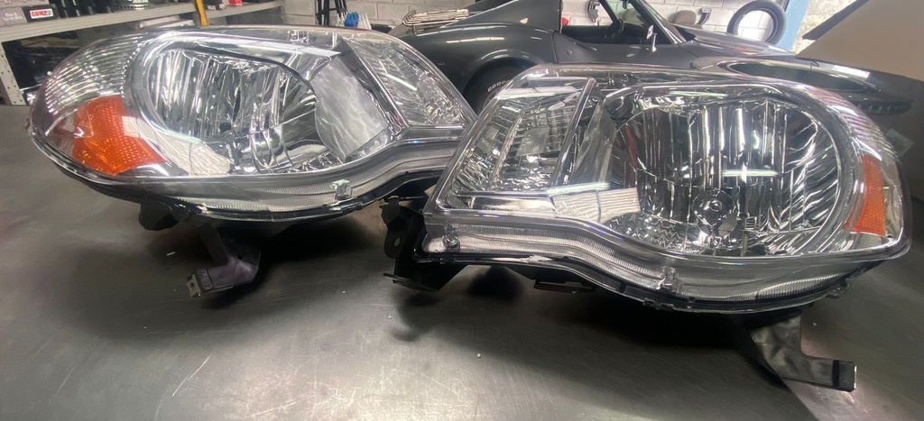 Luces Delanteras Toyota Tacoma 05/11