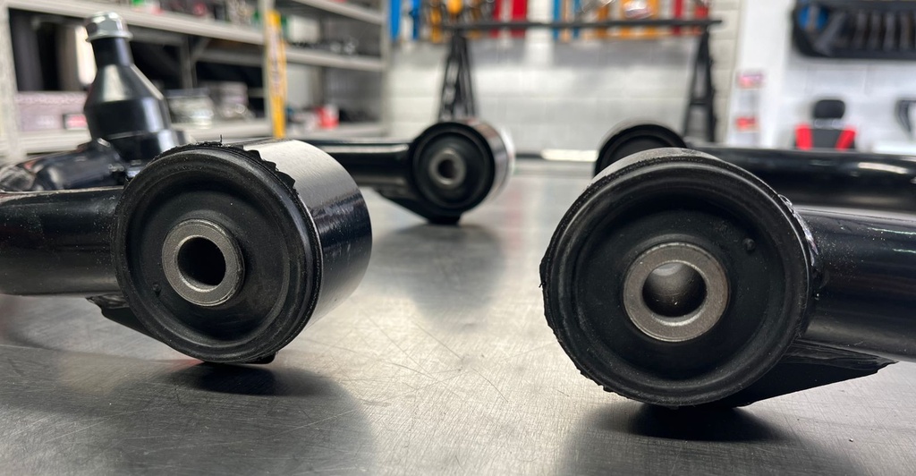 PAR DE TIJERETAS DE LEVANTE DE 2"- 4" FORD F150 2004-2020