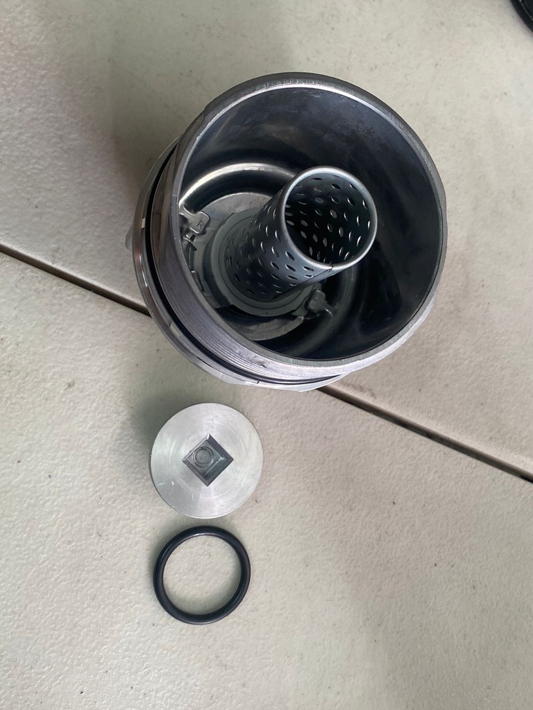 TAPA PARA FILTRO DE ACEITE Toyota 4Runner 10-19,Toyota Avalon 05-19,Toyota Camry 07-19,Toyota FJ Cruiser 10-14,Toyota Highlander 08-19,Toyota RAV4 06-19,Toyota Sienna 06-19,Toyota Tacoma 16-19,Toyota Tundra 07-19,Toyota Venza 09-16,Lexus ES300h 13-16,Lexus ES350 07-18,Lexus LS460 07-17,Lexus RX330 06,Lexus RX350 07-15,Lexus RX450h 10-15