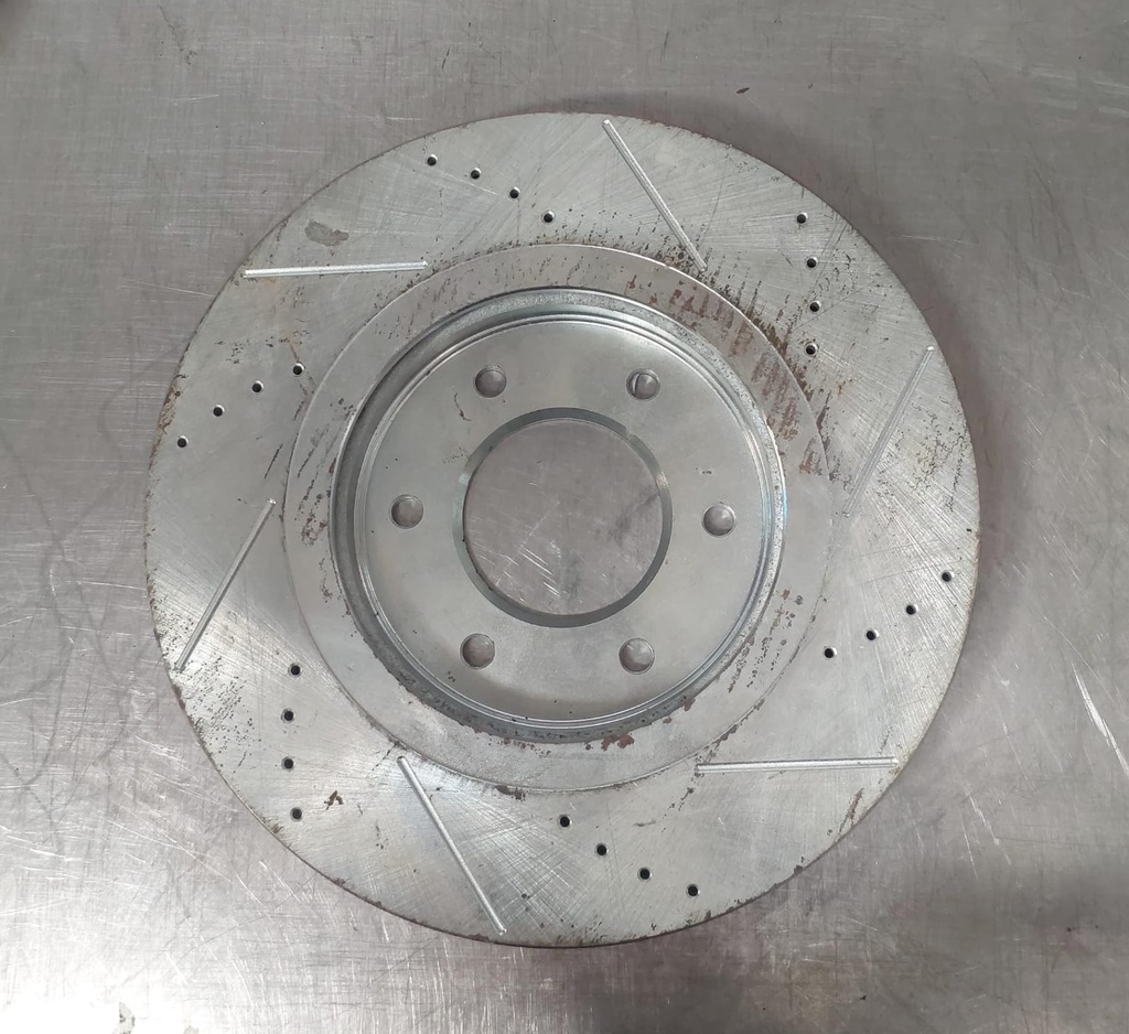 Disco delantero ventilado perforado para Nissan Titan 08-19
