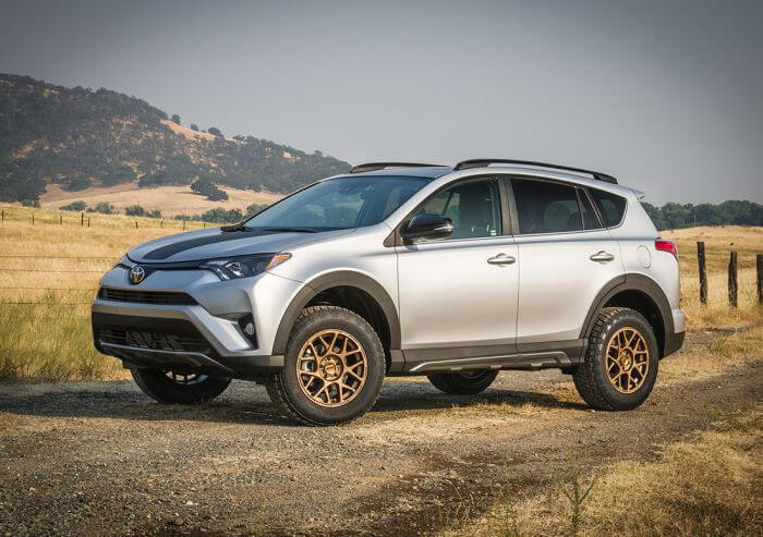 KIT LEVANTE TOYOTA RAV4 2006 2018 DELANTERO 2" TRASERO 1.5"