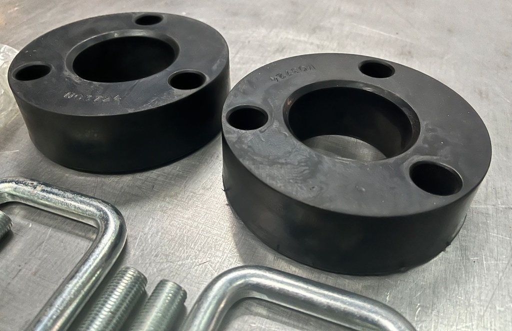 Kit levante 2.5" Toyota Tacoma Pre-Runner 2005 2012 4X2 / 4X4 (Para 6 Ranas)