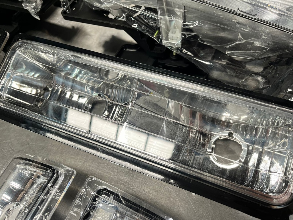 Luces Delanteras Cromadas Chevrolet Silverado / Tahoe / Suburban de 1988-1998