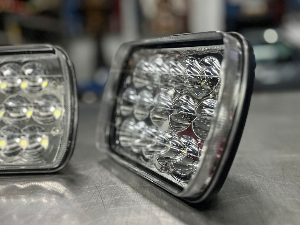 Luces LED Rectangulares Universales