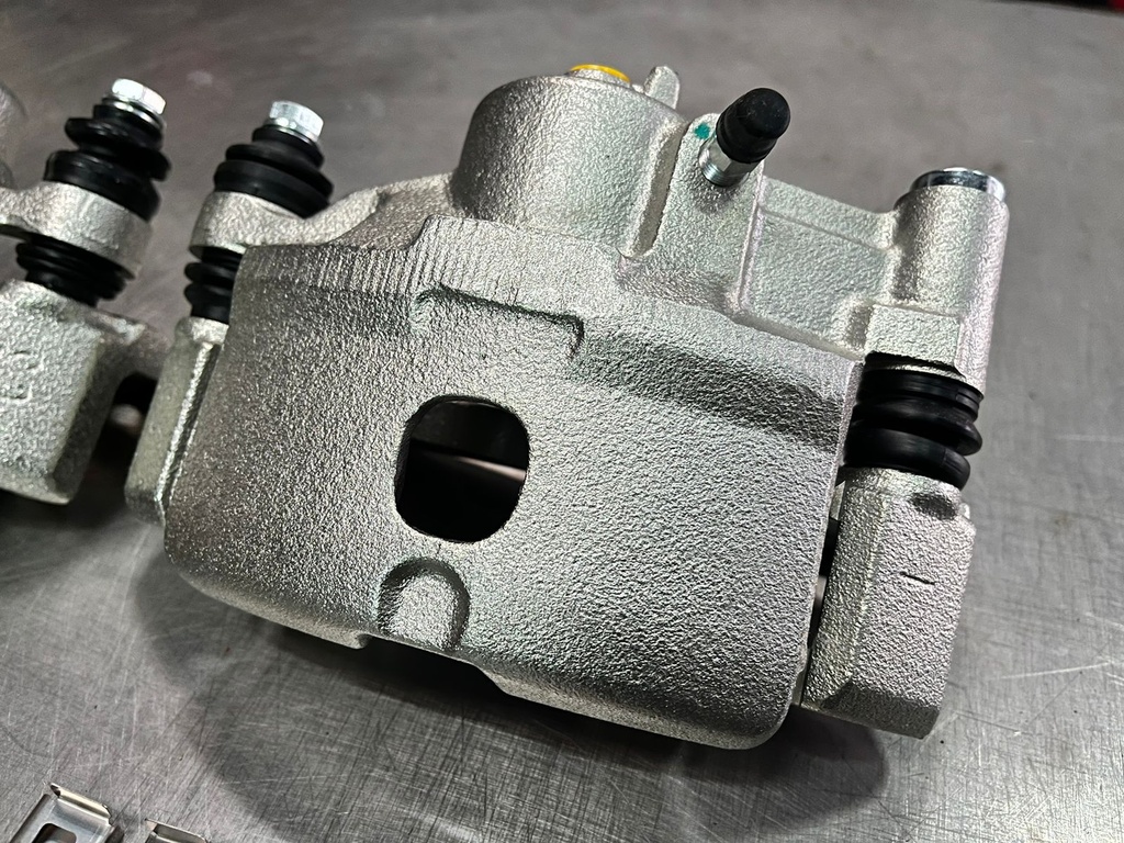 Calipers Delanteros Honda Civic/ DX/ GX / CX / LX / HX 1990-2000 / CRX 1990-1991 / Del Sol S 1993-1997