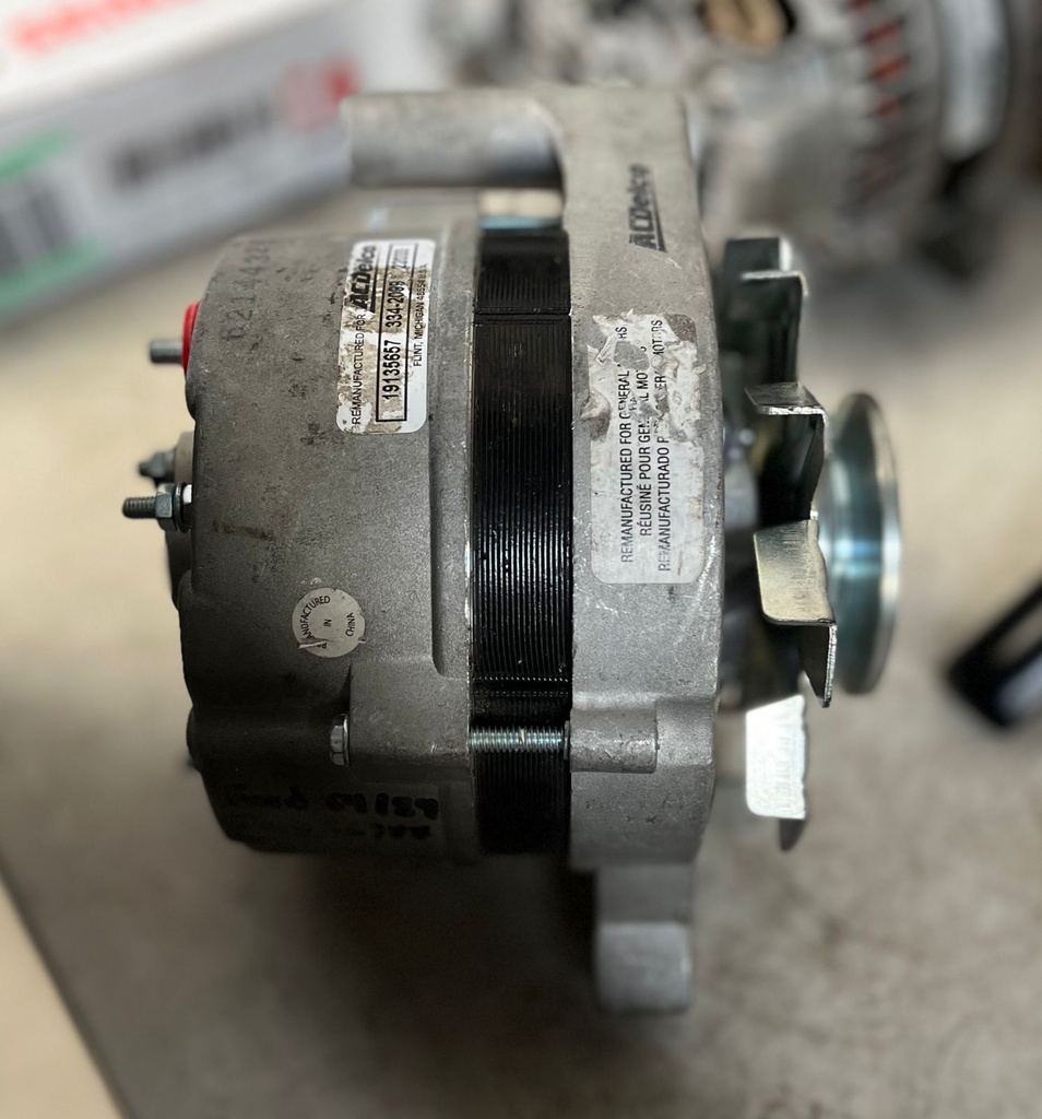 Alternador de 60AMP para Ford 1 Generación F100 1965-1983 / F150 1975-1989 / F250 1965-1989 / F350 1972-1987 / Bronco 1967-1987 / Mustang 1964-1986