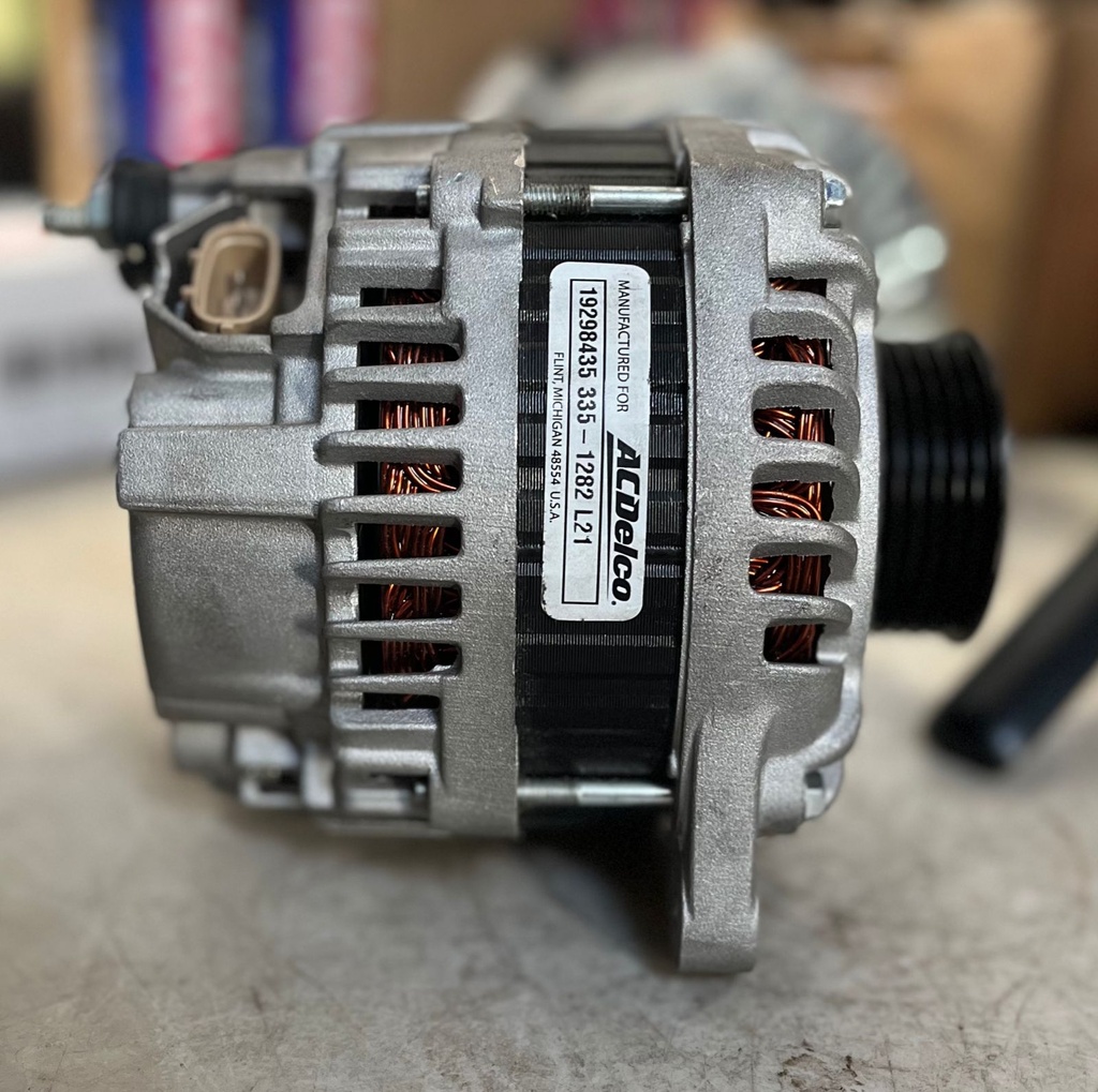Alternador de 150AMP para Nissan Infiniti G25 2.5L V6 2011-2012 / M35 3.5L V6 2006-2008.