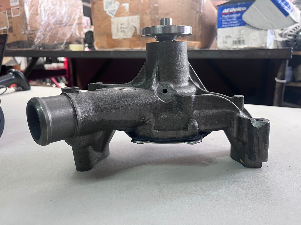 Bomba de Agua para Motores Chevrolet GM 3.8L / 4.3L / 4.4L / 4.8L / 5.0L / 5.7L / 6.6L de 1972-1996.
