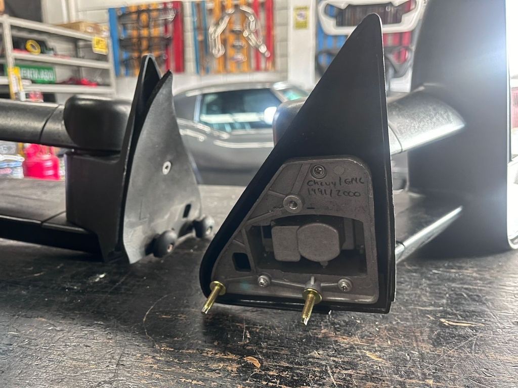 Espejos Tipo Remolque Manuales para Chevrolet Silverado C/K 1500 / 2500 / 3500 1988-1998 / Tahoe 1995-1998 / Suburban 1992-1998.