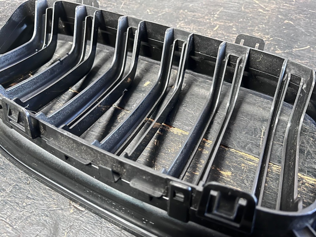 Parrillas Delanteras para BMW Serie 5 F10 / F11 / M5 2010-2016.