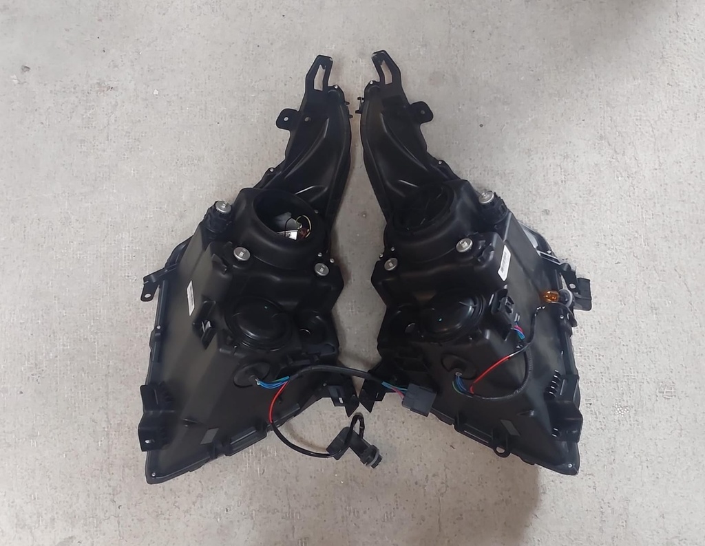 Luces delanteras para Cadillac SRX 10/16