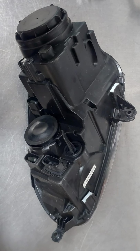 Luz delantera derecha para Volkswagen Jetta Sedan 05/10