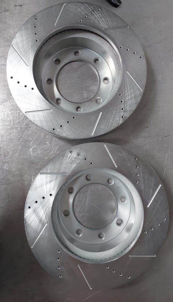Discos delanteros perforados ventilados para Ford F-550 Super Duty 05-16