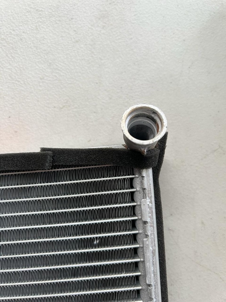 Condensador de aire acondicionado  Volkswagen Jetta 2.0L L4 2011 al 2018
