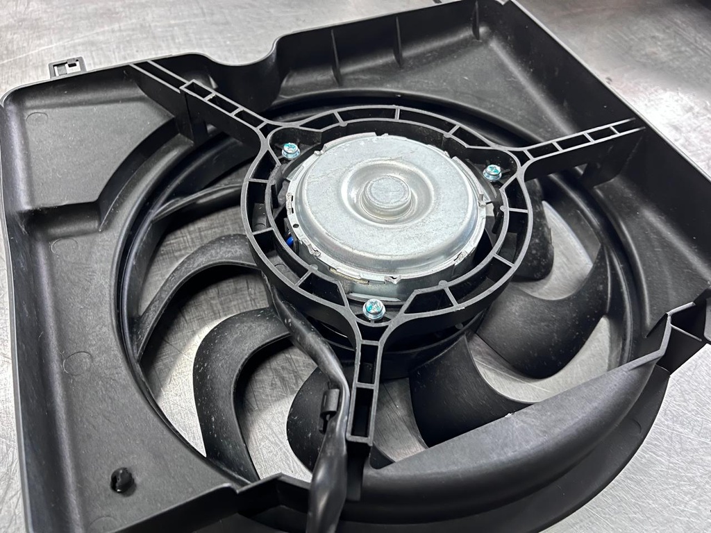Abanico de Radiador para  Jeep Cherokee 1997-2001 L6 4.0L.