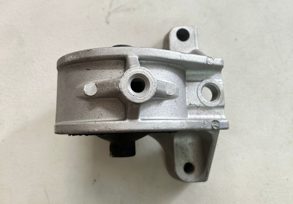 Soporte de motor delantero derecho Nissan Máxima 3.0L 3.5L 2000 al 2004